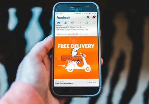 Photo de Erik Mclean: https://www.pexels.com/fr-fr/photo/smartphone-appli-afficher-applis-4048095/