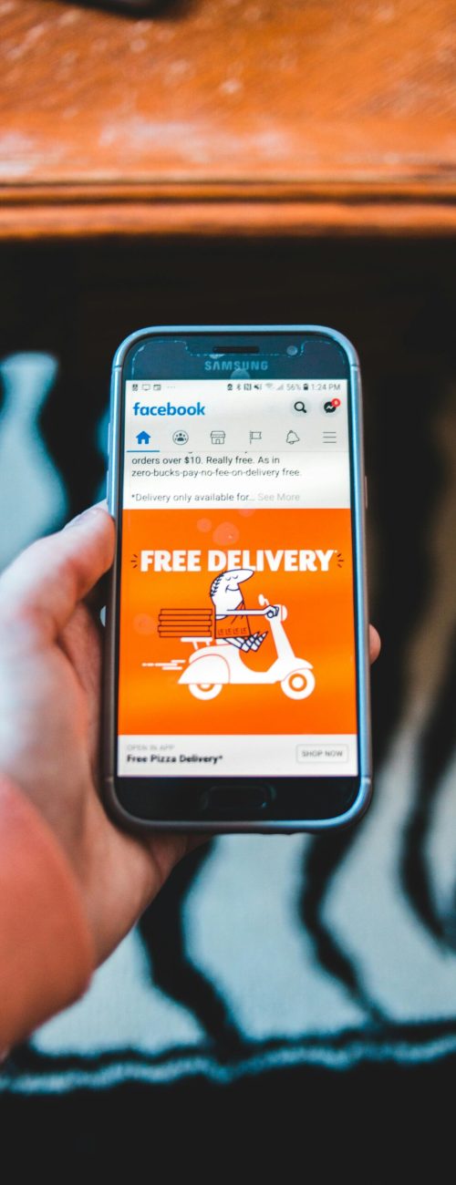 Photo de Erik Mclean: https://www.pexels.com/fr-fr/photo/smartphone-appli-afficher-applis-4048095/