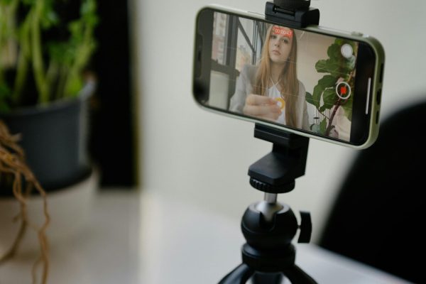 pexels-mizunokozuki-13929769